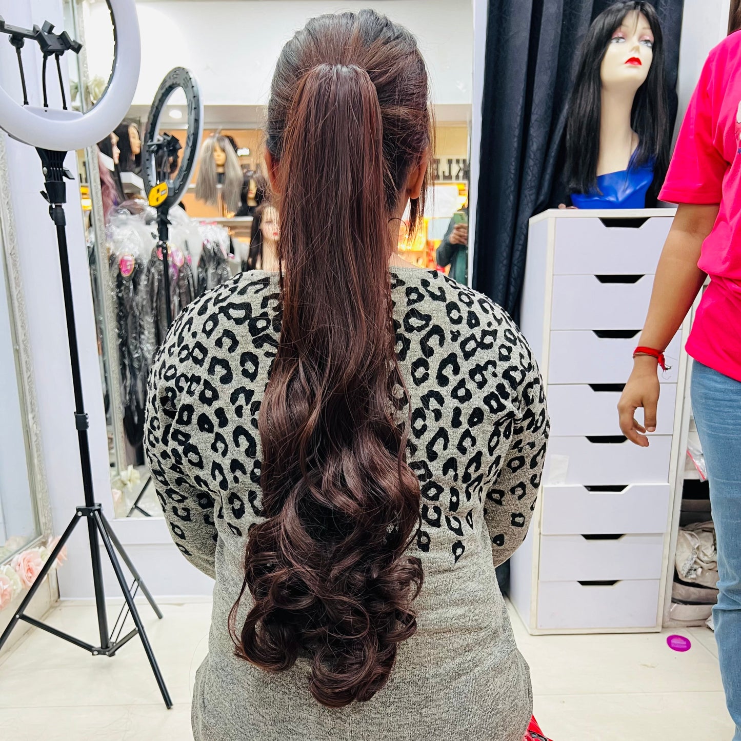 Kakra Hair Extensions for Instant Glamour