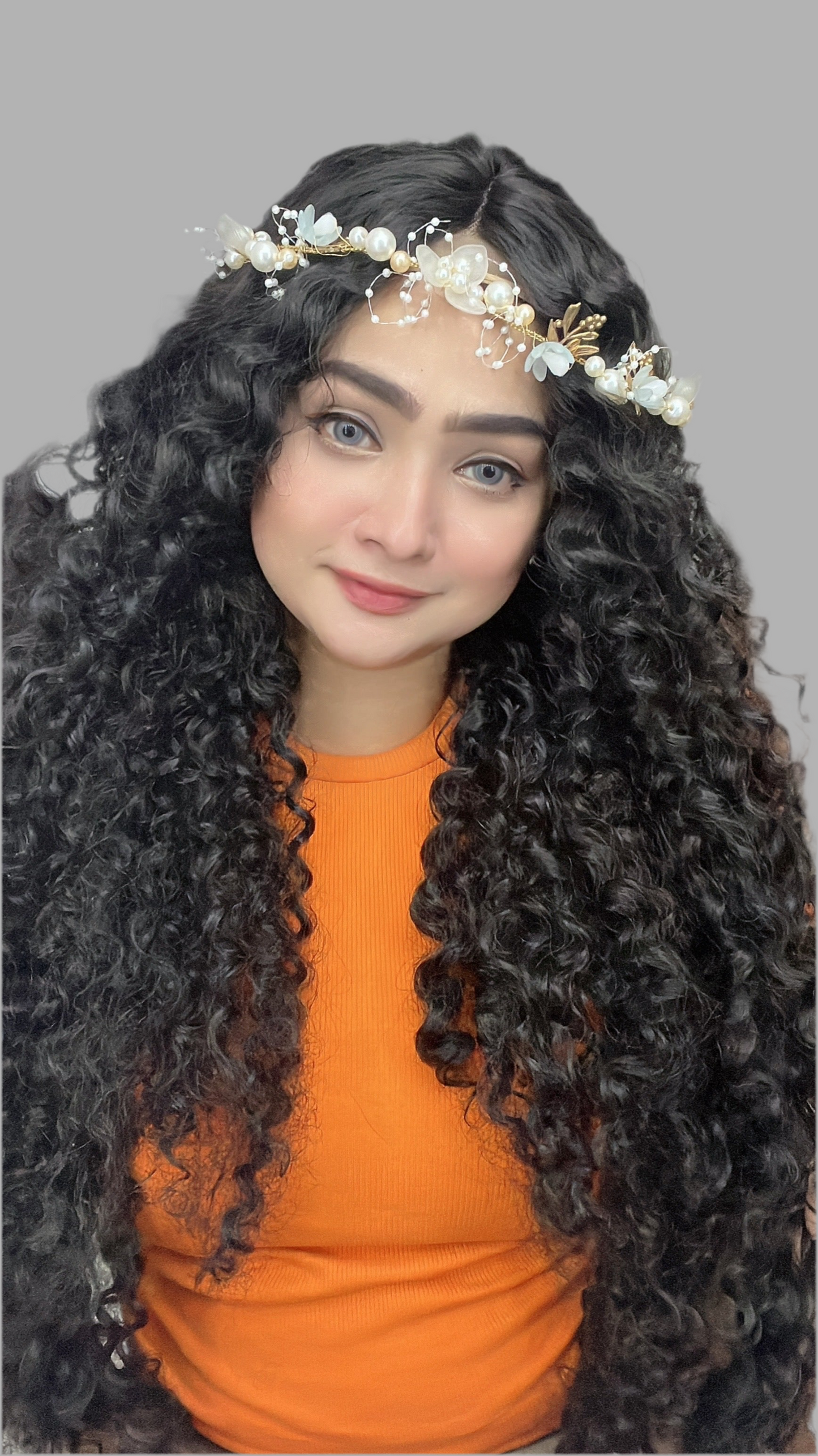 Curly lace wig